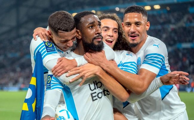 德国队主帅变相帮助巴萨？要求特尔施特根必须离队寻求出场时间，否则世界杯不带他（德国主帅施压特尔施特根：不离队争出场就无缘世界杯，巴萨或间接受益）