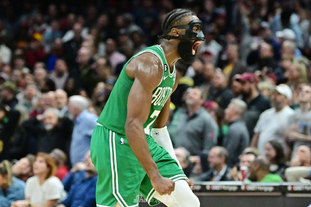 李霄鹏告别青岛海牛：战术调整与未来展望（李霄鹏离任青岛海牛：战术变革与前路思考）