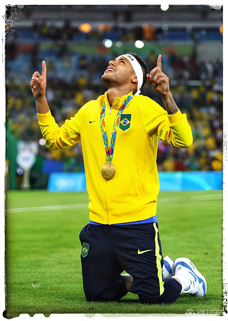 天空体育：米兰就引进努涅斯与利物浦进行初步接触（天空体育：AC米兰已就努涅斯转会与利物浦开启初步对话）