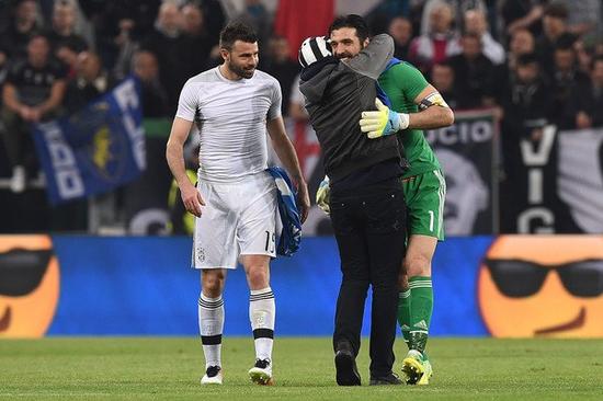 优势明显！广东半场35中23&命中率65.7% 领先合肥26分