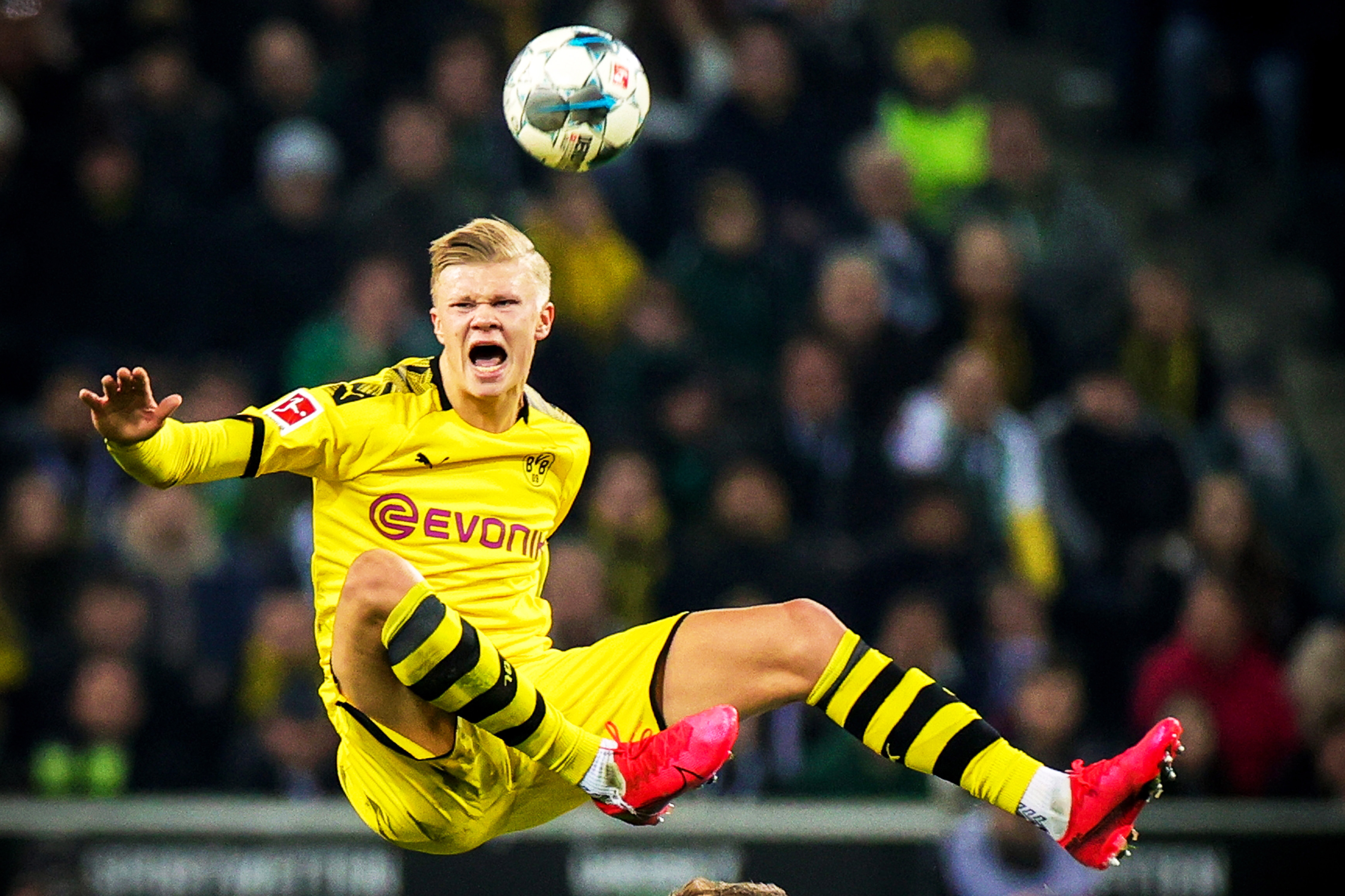 法兰克福主帅：球队上次客战巴萨是次伟大的经历，但已成历史（法兰克福主帅：上次客战巴萨难忘，如今已成历史）