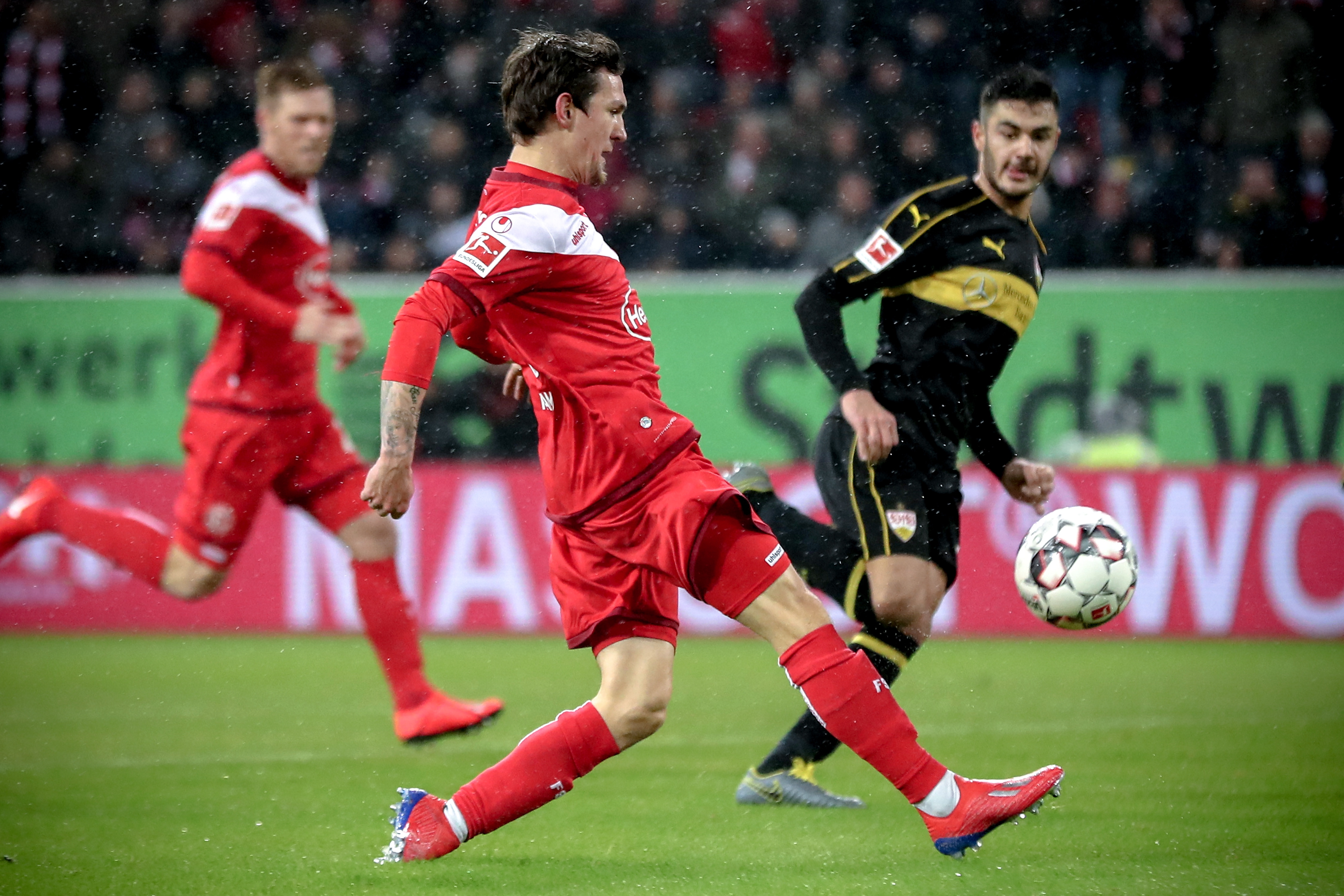 埃贝尔：我们的目标是在3月、4月确保球队人员齐整、状态到位（埃贝尔：力求三四月球队人员齐备、状态正佳）