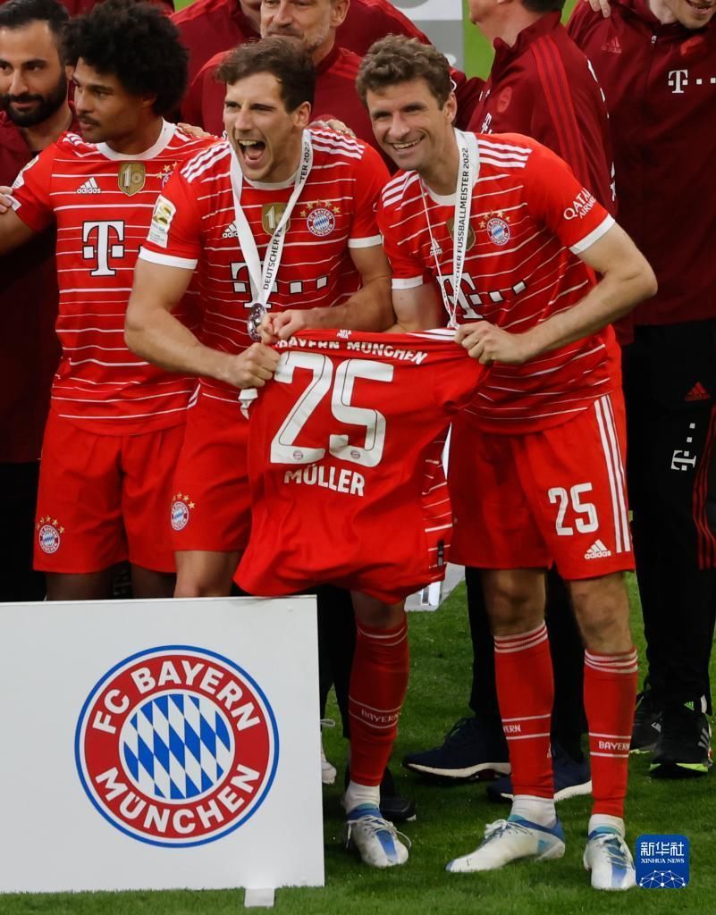 欧冠赛场精彩瞬间：皇马主场2-0取胜,