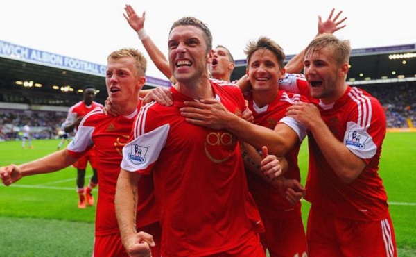 罗哥最后一次戴帽是对阵热刺，没想之后热刺就成了曼联的苦主